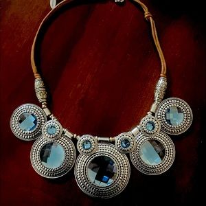 Metal Discs Necklace.